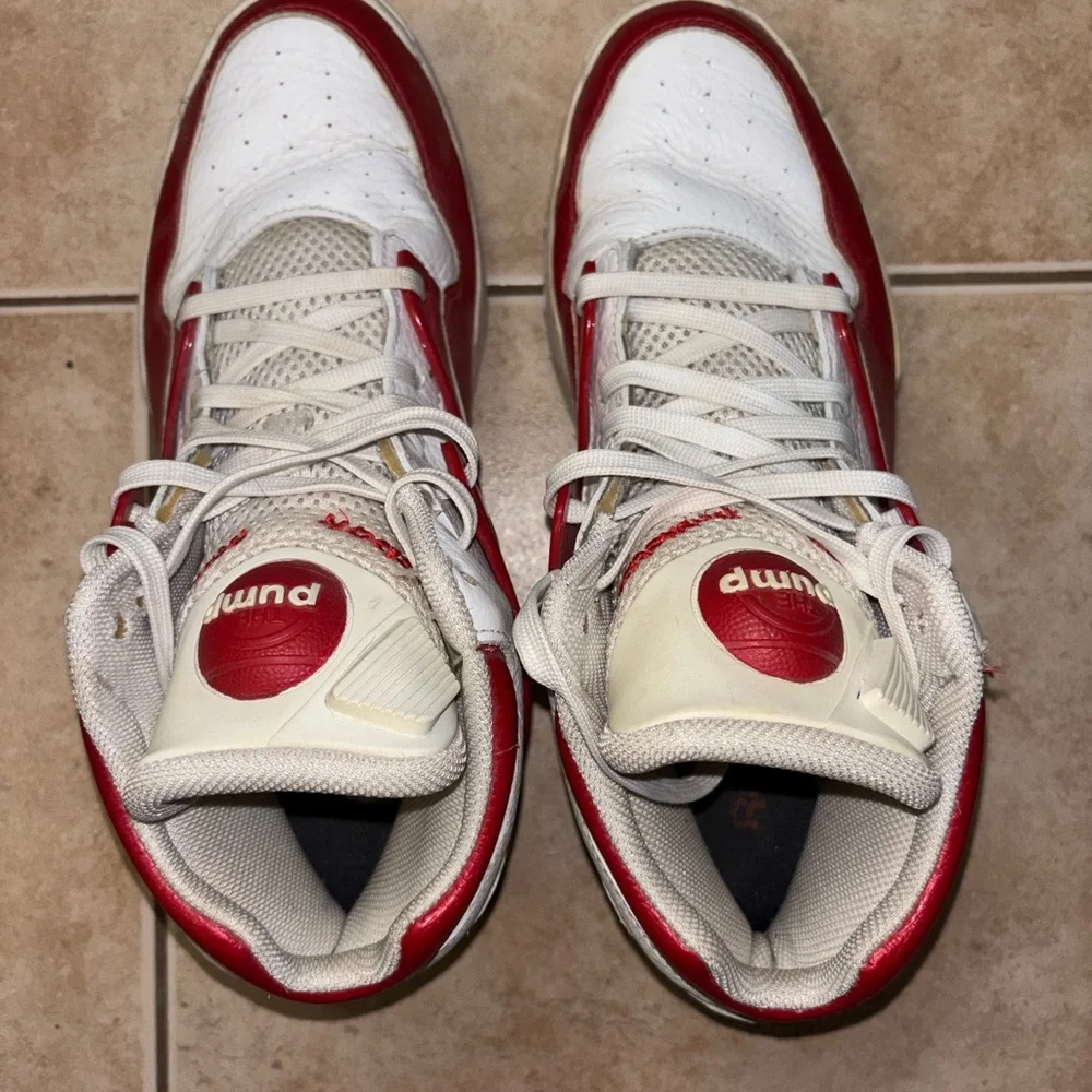 Reebok Pump Sneakers Red and White - Picture 5 of 9